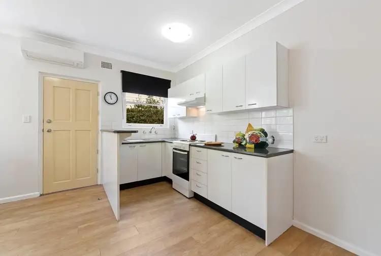 Fifth view of Homely unit listing, 1/29 Masons Parade, Point Frederick NSW 2250