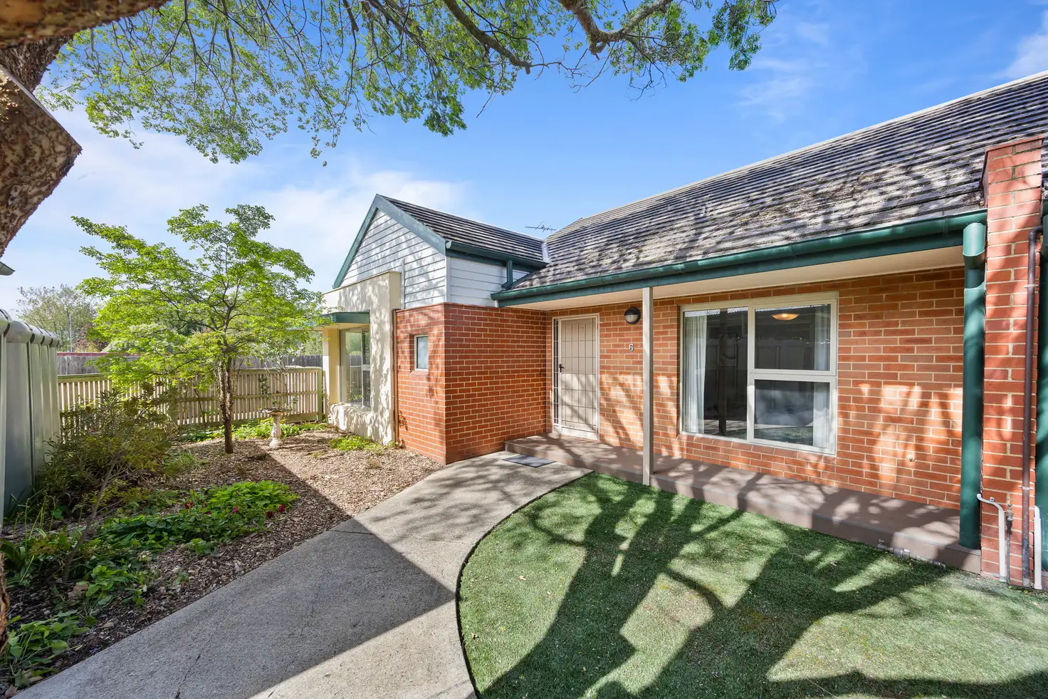 Main view of Homely townhouse listing, 6/102 Drummond Street North, Ballarat Central VIC 3350