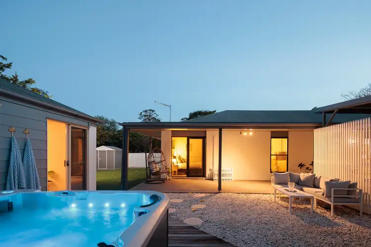 3 Moondarra Street, Chapel Hill QLD 4069