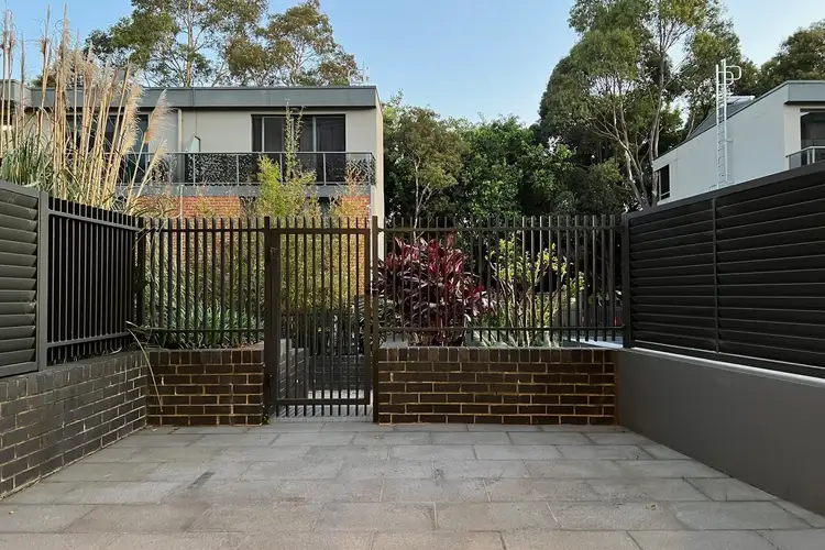 74/49 Henderson Road