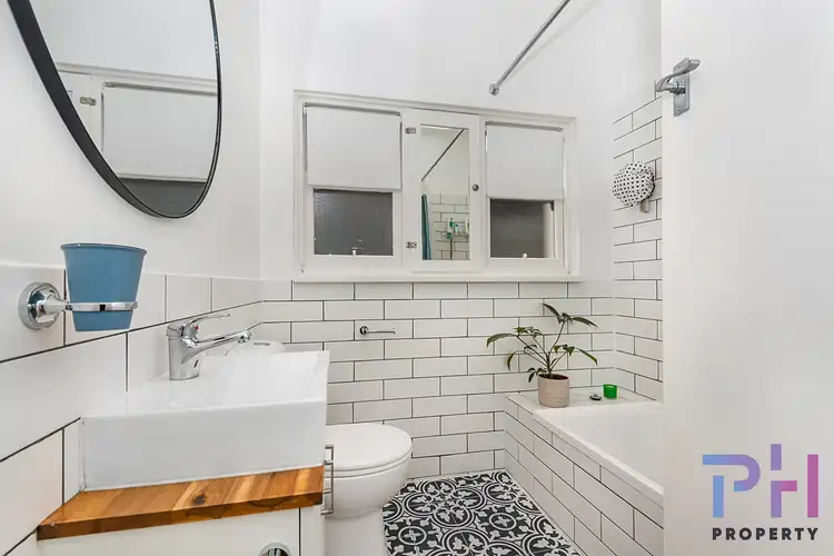 Fifth view of Homely house listing, 5 Hammer Street, Flora Hill VIC 3550