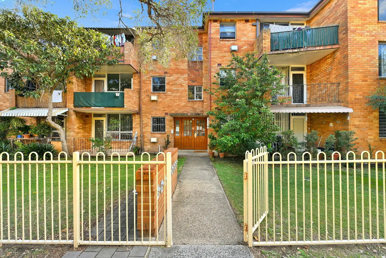Main view of Homely unit listing, 4/37 Mascot Drive, Eastlakes NSW 2018