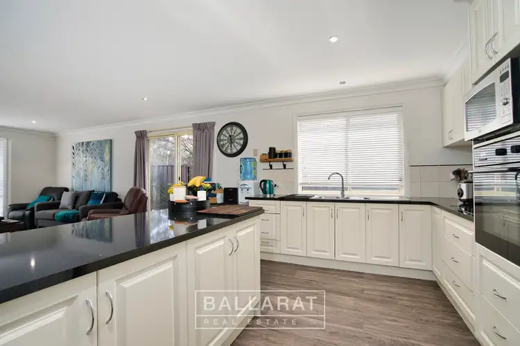 Fifth view of Homely unit listing, 1/10 Virtue Street, Maryborough VIC 3465