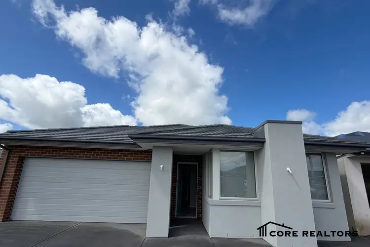 614 Heather Grove, Clyde North VIC 3978