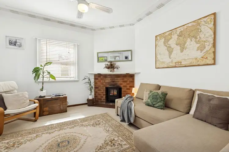 5 Glencoe Avenue, Wyoming NSW 2250