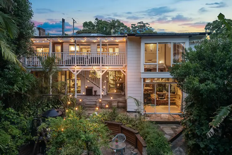 5 Glencoe Avenue, Wyoming NSW 2250