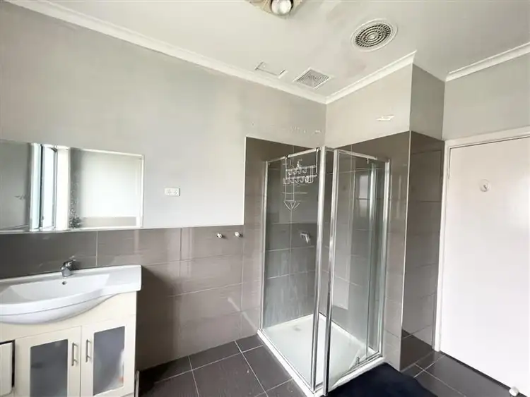 Fifth view of Homely house listing, 1/13 Cambro Road, Clayton VIC 3168