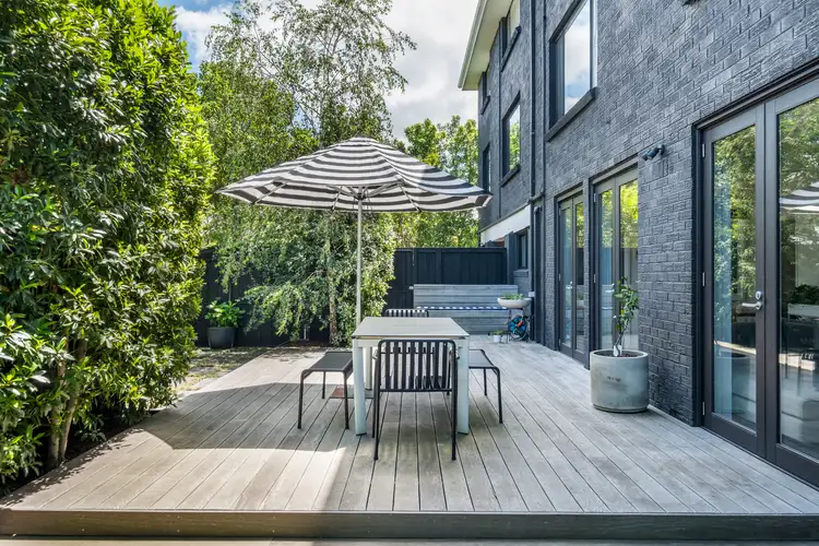 1A/28 McArthur Street