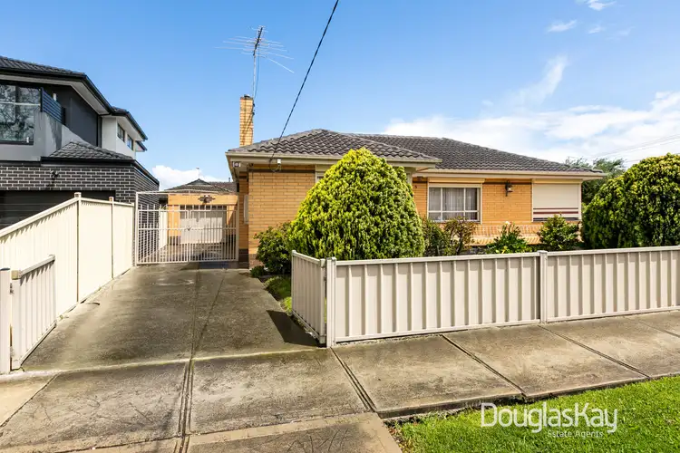 5 Fairbairn Road, Sunshine West VIC 3020