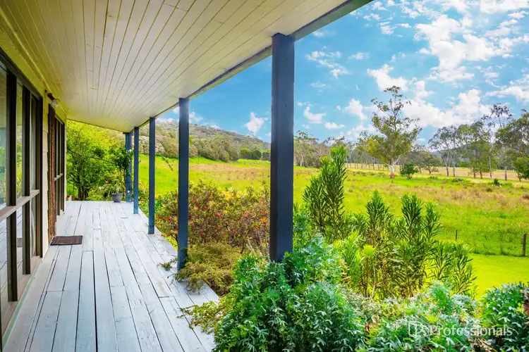 52 Cairncroft Avenue