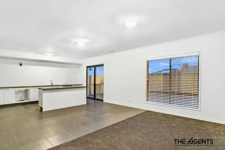 Fifth view of Homely house listing, 2 Esprit Street, Truganina VIC 3029