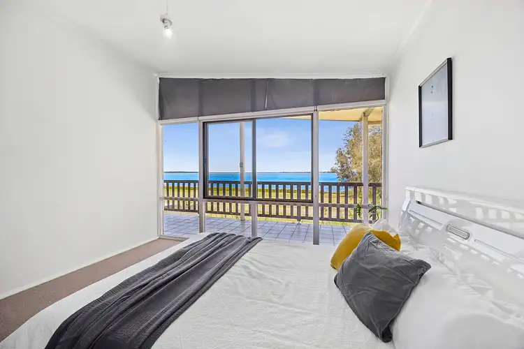 Fourth view of Homely house listing, 275 Lakedge Avenue, Berkeley Vale NSW 2261