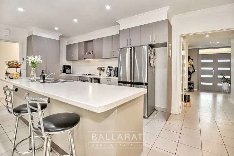 Third view of Homely house listing, 5 Bristol Court, Maryborough VIC 3465