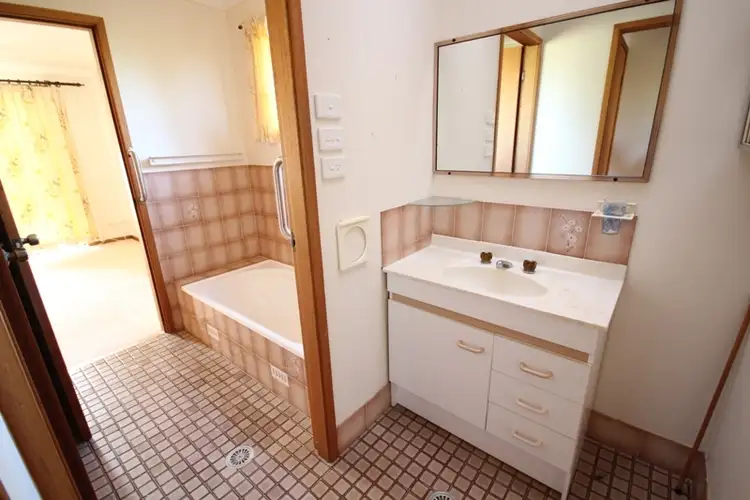 Fourth view of Homely unit listing, 4/12 Flett Street, Taree NSW 2430