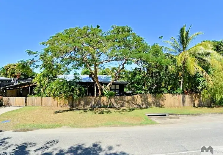 27 Prior Street, Machans Beach QLD 4878