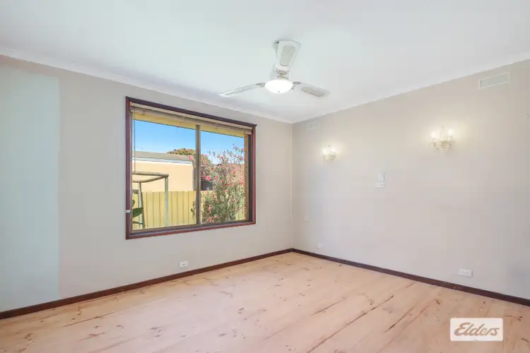 Fifth view of Homely house listing, 7 Sapphire Circuit, Wodonga VIC 3690