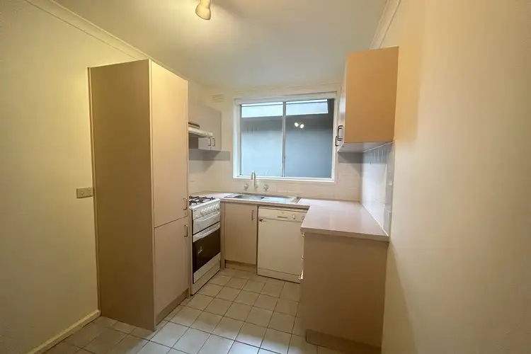 Third view of Homely apartment listing, 6/11 Hill Street, Hawthorn VIC 3122