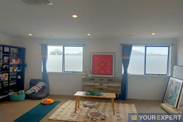 Fifth view of Homely house listing, 8 Bausch Street, Berwick VIC 3806