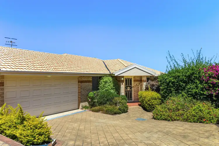 2/12-14 Skyline Street