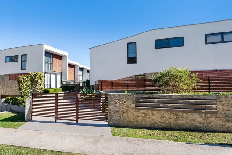 8/3-9 Maderia Street, Sylvania NSW 2224