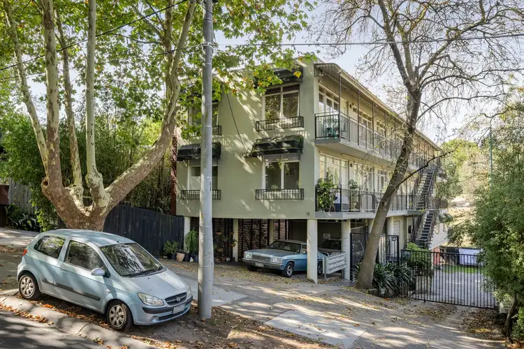 2/14 Yarraford Avenue, Alphington VIC 3078