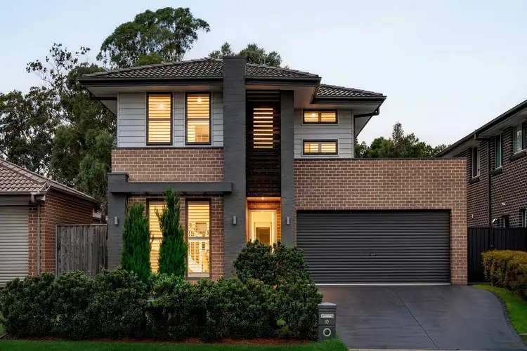 10 Halloway Boulevard