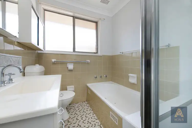 Fifth view of Homely house listing, 5 Garonne Street, Seven Hills NSW 2147