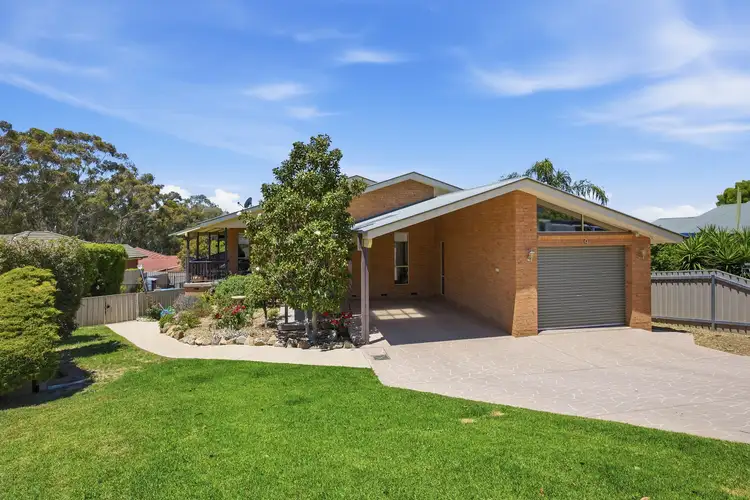 9 Keane Place, Kooringal NSW 2650