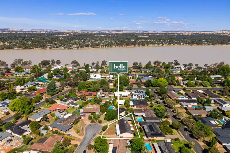 6 Waimea Place, Lake Albert NSW 2650