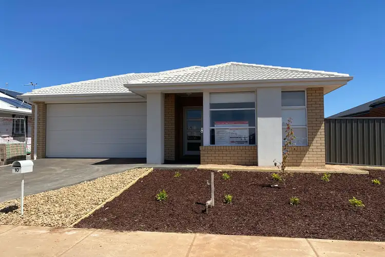 10 Callistemon Avenue, Yarrawonga VIC 3730