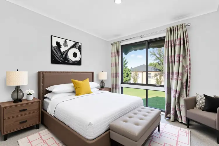 Fifth view of Homely house listing, 4 Pine Hill Court, Cranbourne North VIC 3977