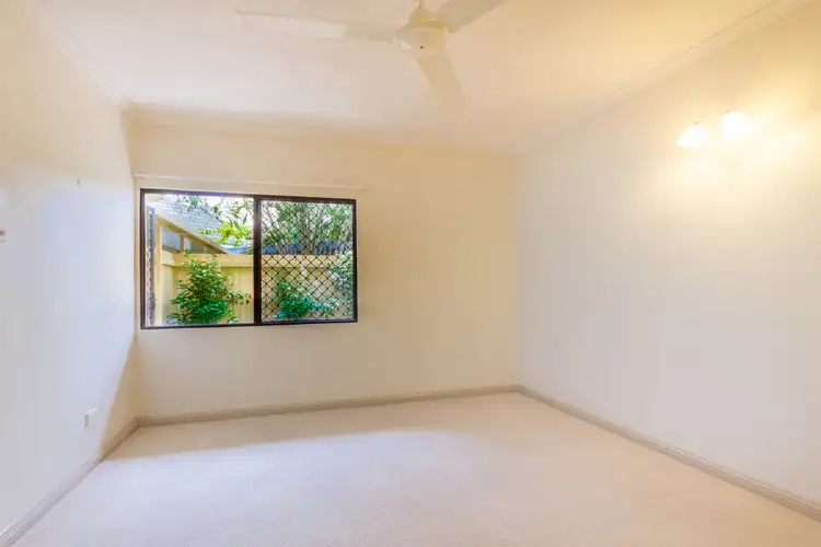 Fifth view of Homely unit listing, 2/221 Lake Street, Cairns North QLD 4870