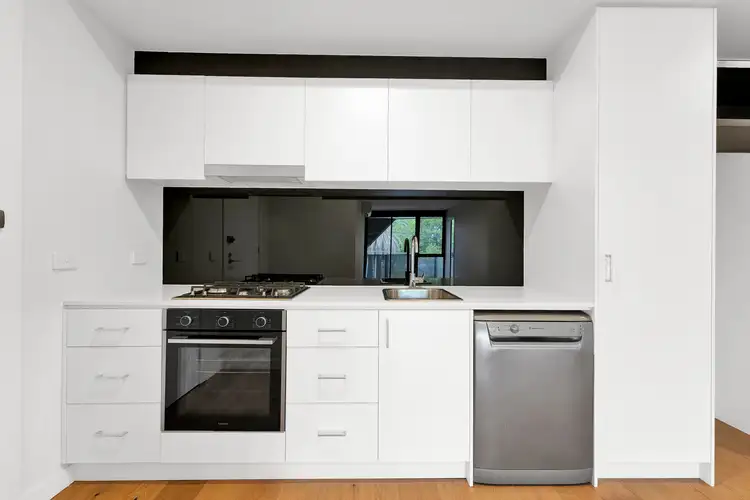 201/402 Dandenong Road, Caulfield North VIC 3161