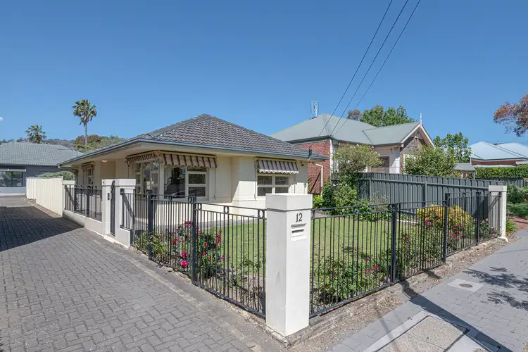 12 Torrens Avenue