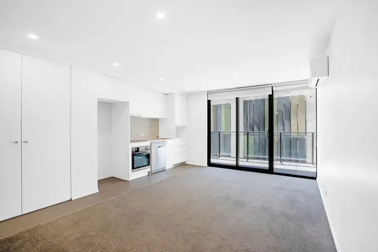 512/90 Swain Street, Gungahlin ACT 2912