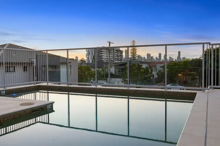 43/11 Kitchener Street, Coorparoo QLD 4151