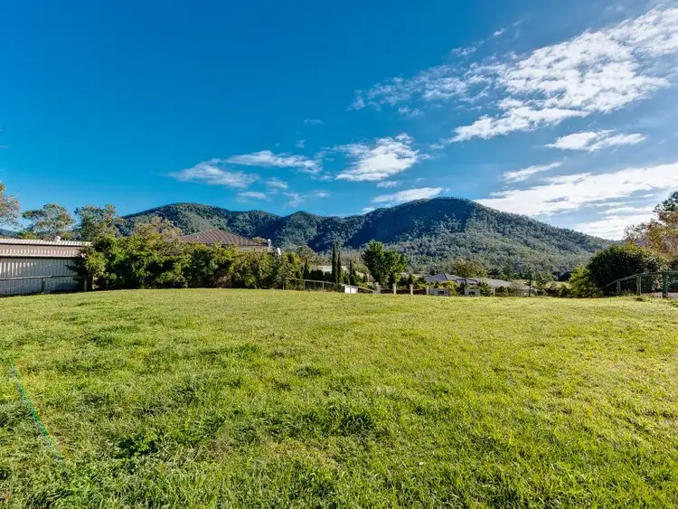 7 Cavalier Court, Highvale QLD 4520