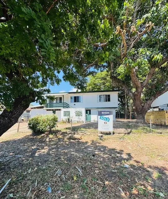 11 Adams Street, Heatley QLD 4814