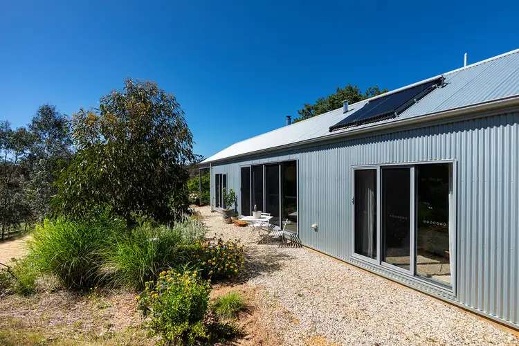 42 Yapeen School Lane