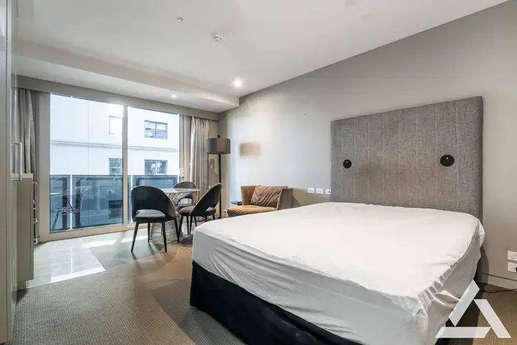 413/452 St Kilda Road