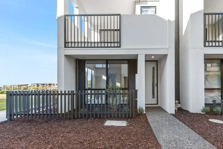 12 Ottawa Walk, Cranbourne West VIC 3977