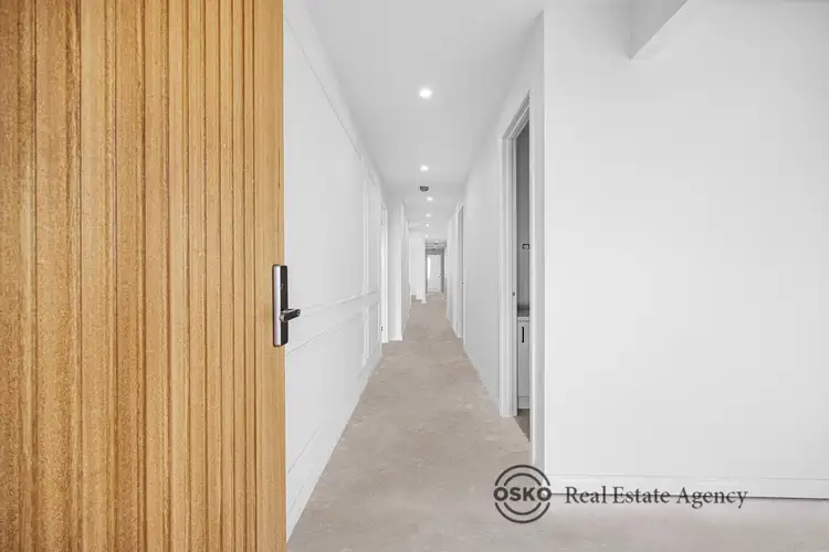 45 Northstowe Crescent, Strathtulloh VIC 3338