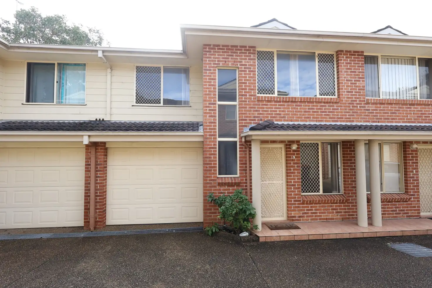 Main view of Homely townhouse listing, 5/23-25 Kumbardang Avenue, Miranda NSW 2228