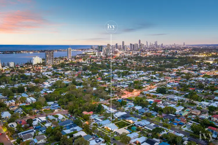 12 Second Avenue, Labrador QLD 4215