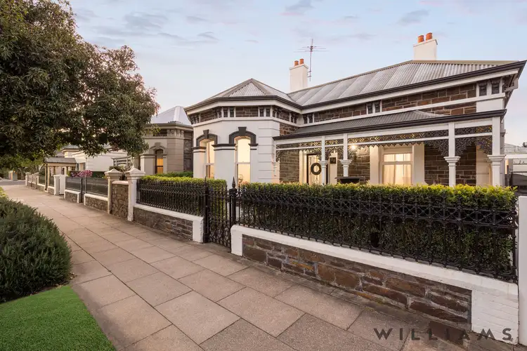 86 Wellington Square