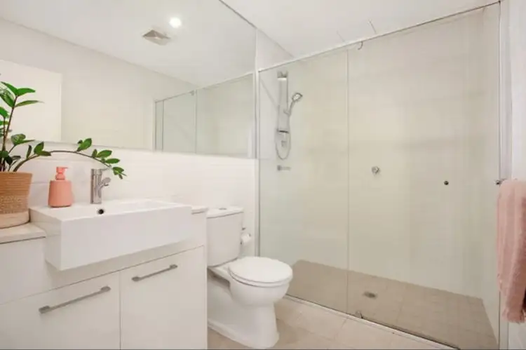 Fifth view of Homely apartment listing, 302/10 Duntroon Avenue, St Leonards NSW 2065