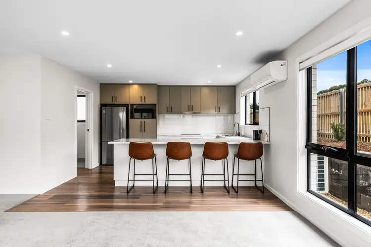 2/43 London Way, Kingston TAS 7050