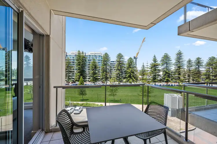 301/16 Holdfast Promenade