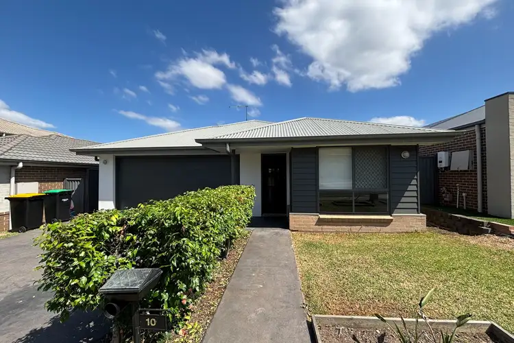 10 Buchanan Street, Jordan Springs NSW 2747