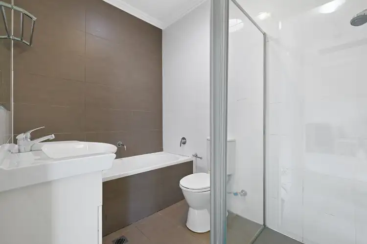 Fourth view of Homely townhouse listing, 2/181 Targo Road, Girraween NSW 2145